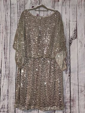 Jessica Howard | Dresses | Cream Jessica Howard Semiformal Dress